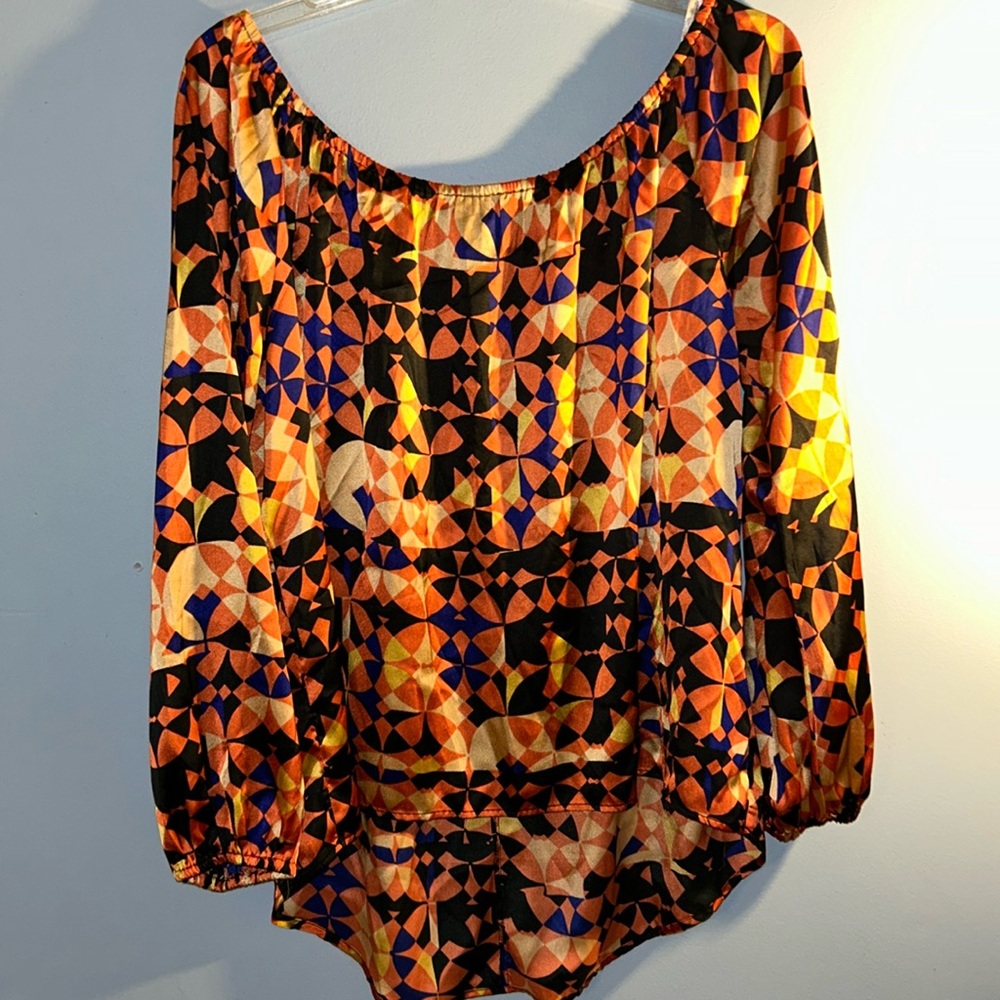 True destiny graphic retro print plus size top size 1/2x